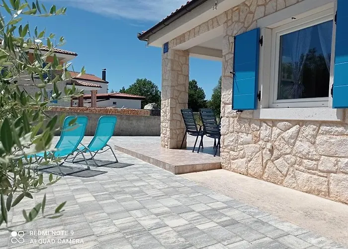Stone House With Garden Strilcici
