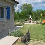 Stone House With Garden 펜션 *
